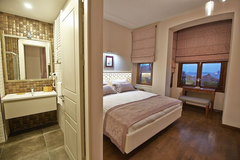 Arart Hotel