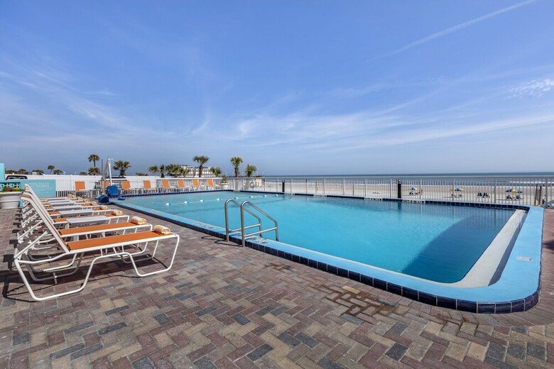 Hotel Comfort Inn & Suites Daytona Beach Oceanfront