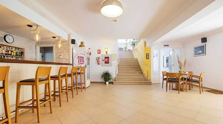 Hotel Playa Mondrag�