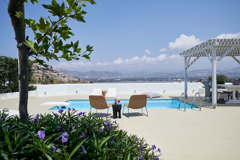 Hotel Naxian Utopia Luxury Villas & Suites