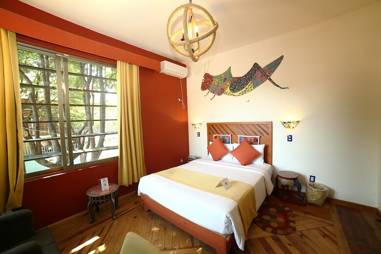 Bed & Breakfast Casa Anzures Suites