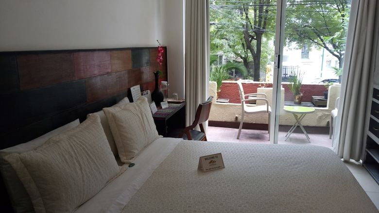 Bed & Breakfast Casa Anzures Suites