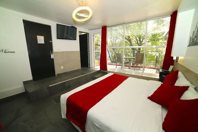 Bed & Breakfast Casa Anzures Suites