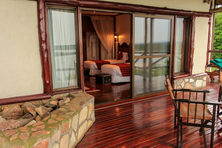 Posada Mweya Safari Lodge