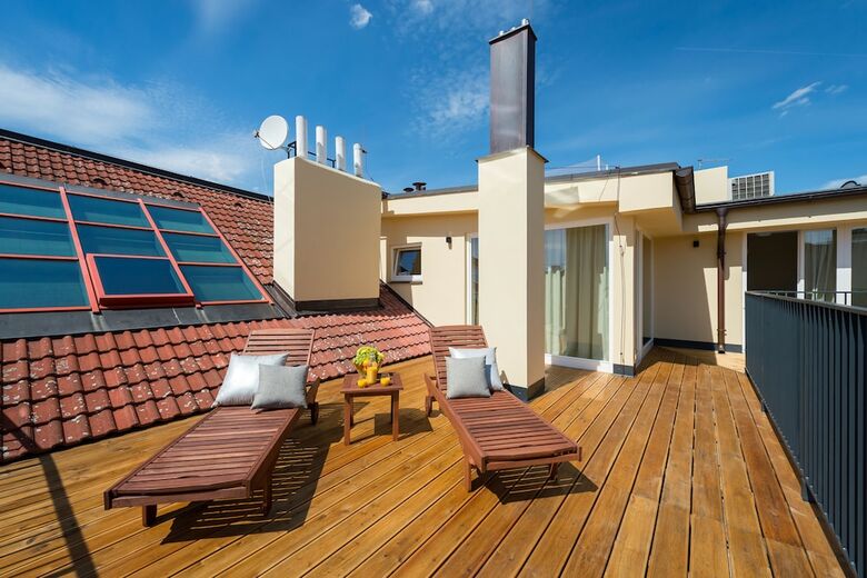 Empirent Mucha Apartments