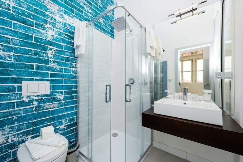 Empirent Mucha Apartments
