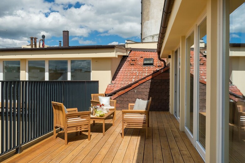 Empirent Mucha Apartments