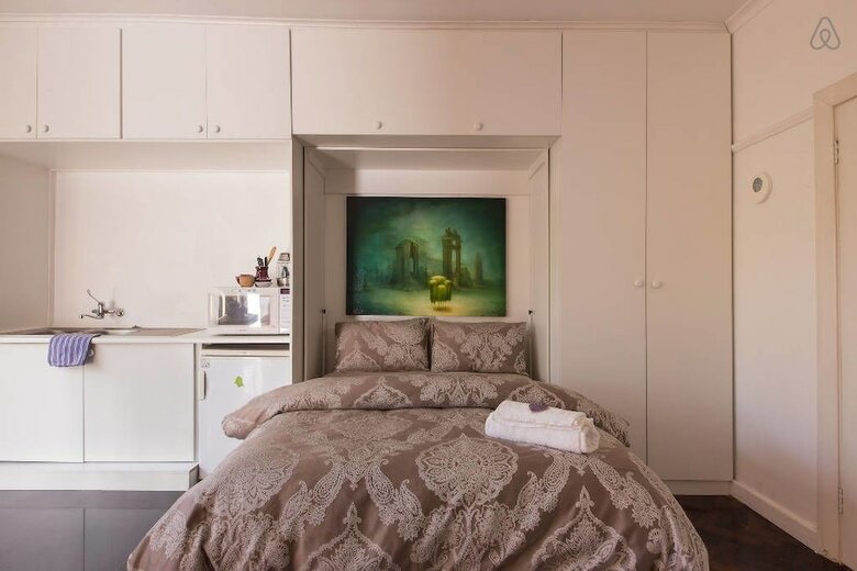 Bed & Breakfast The John Bauer Pottery Studio