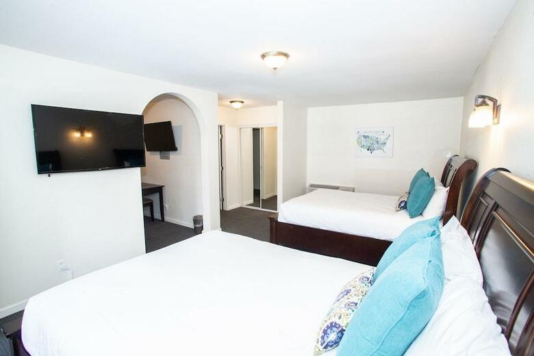 Magnolia Tree Hotel