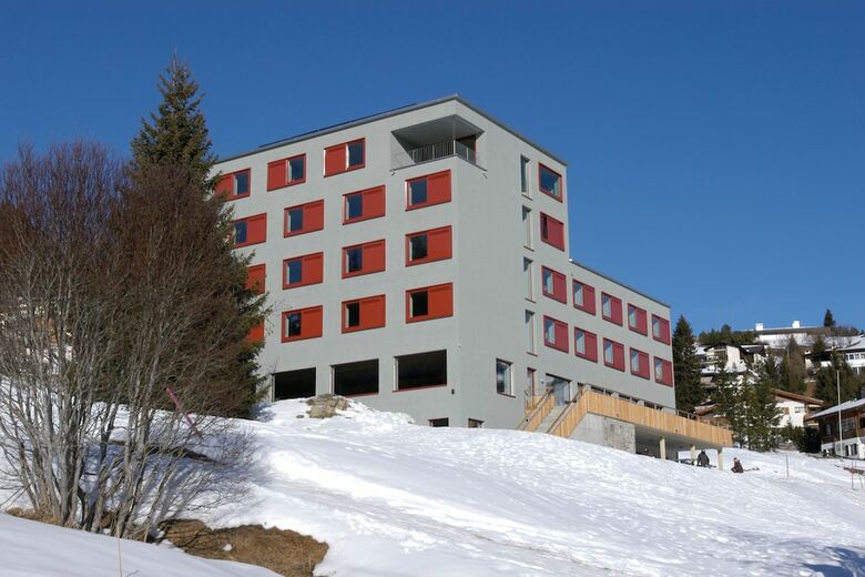 Hostal Youth Hostel Valbella