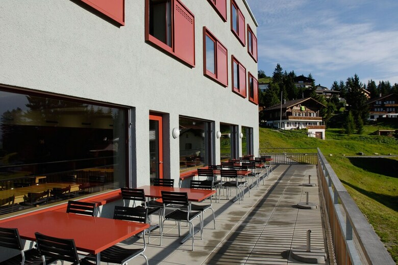 Hostal Youth Hostel Valbella