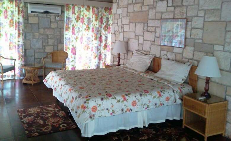 Hotel Frenchman's Cove Resort