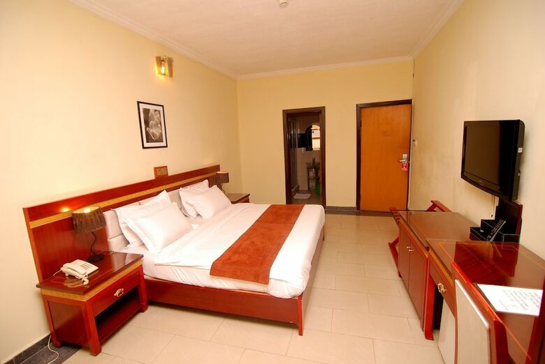 Hotel Rosebud