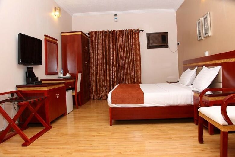 Hotel Rosebud