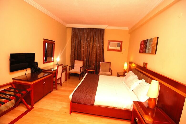 Hotel Rosebud