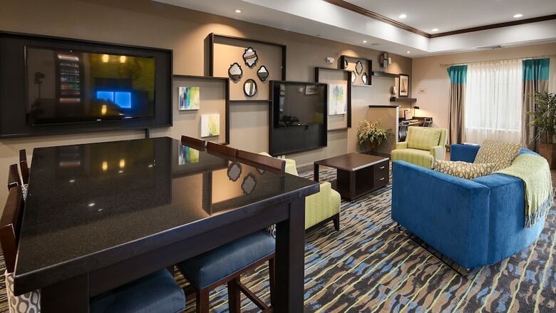 Best Western Plus Denver City Hotel And Suites