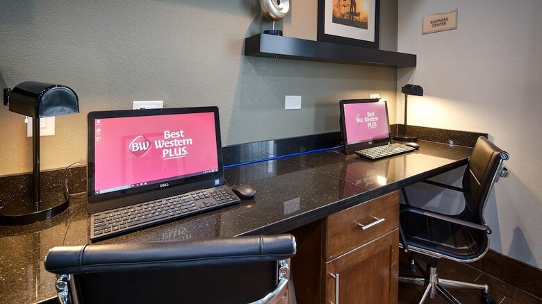 Best Western Plus Denver City Hotel And Suites