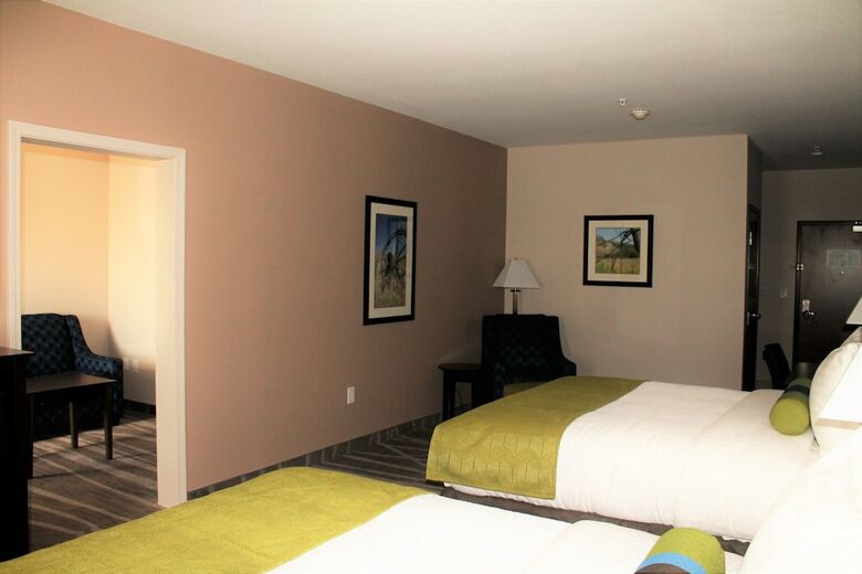 Best Western Plus Denver City Hotel And Suites