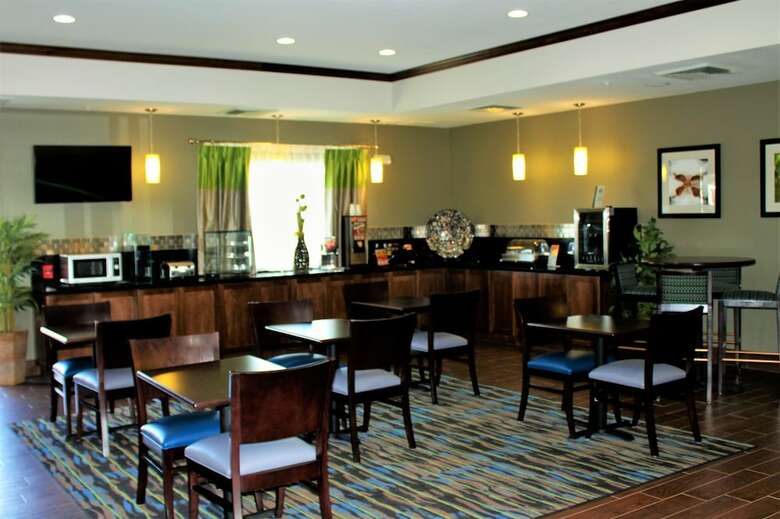Best Western Plus Denver City Hotel And Suites