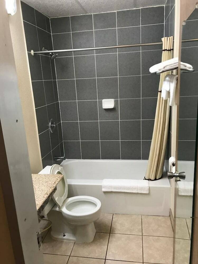 Hotel Rodeway Inn