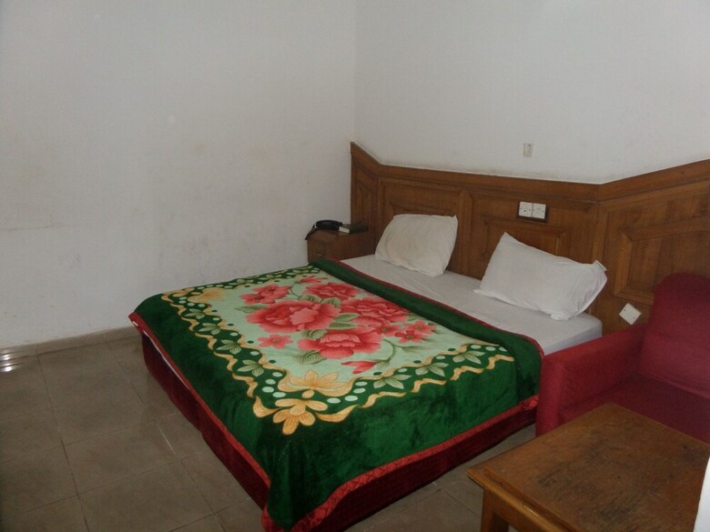 Chesbury Hotel