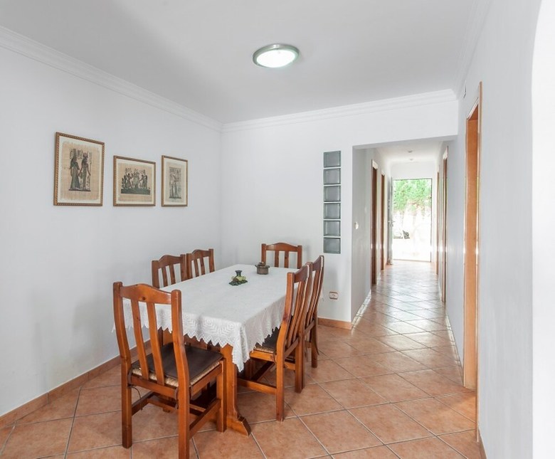 Villa Llam�ntol