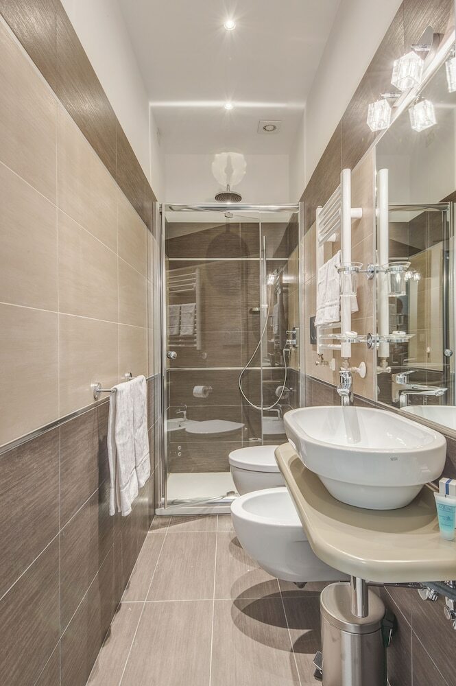 Penta Luxury House