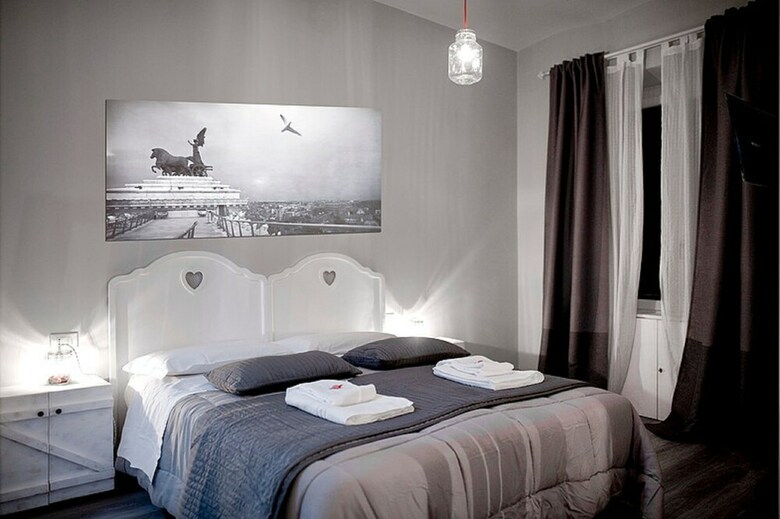 Hotel Tinkerbell Roma