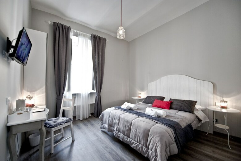 Hotel Tinkerbell Roma