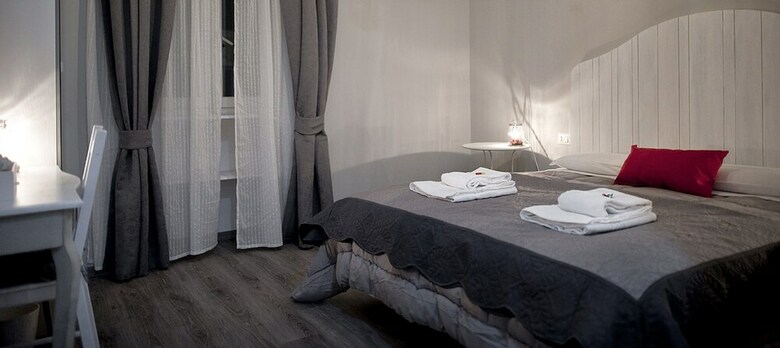 Hotel Tinkerbell Roma
