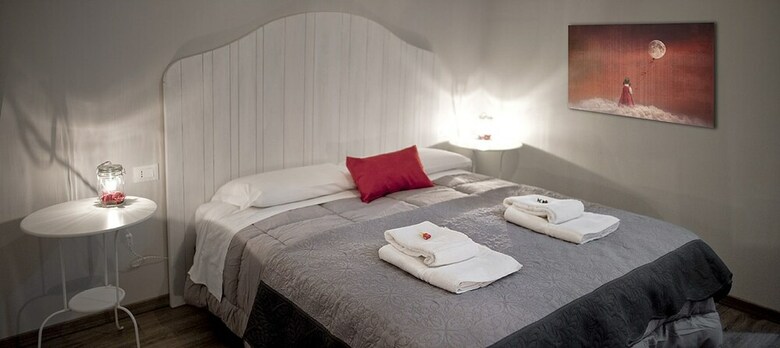 Hotel Tinkerbell Roma