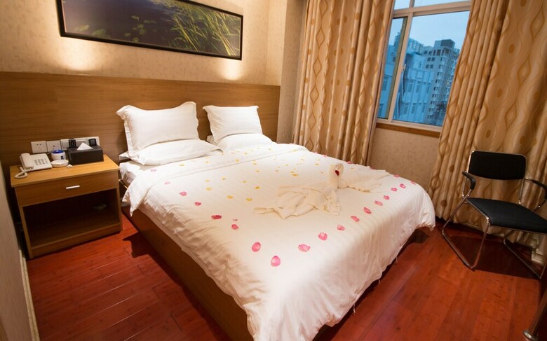 Sky Hotel