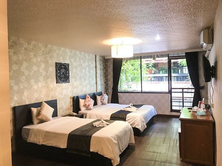 River Star Hotel