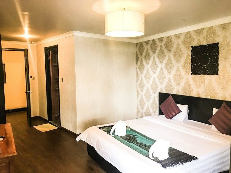River Star Hotel