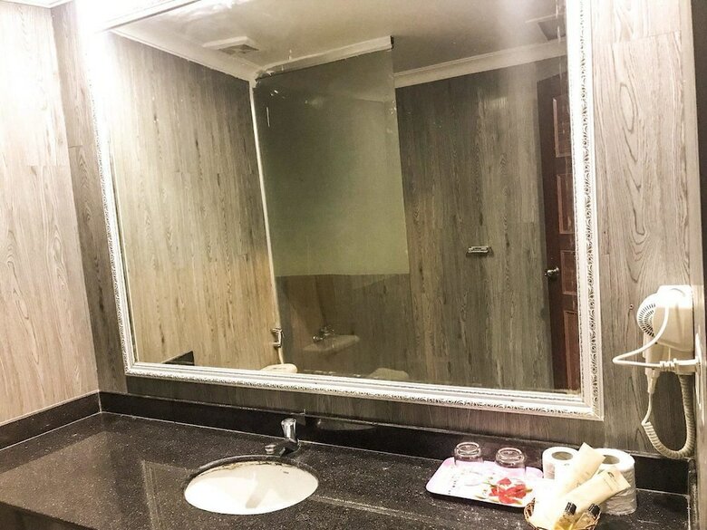 River Star Hotel