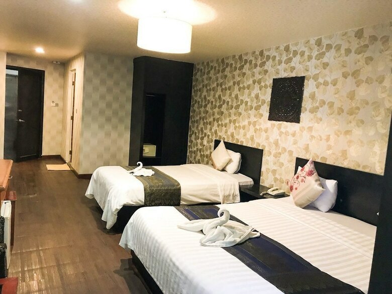 River Star Hotel