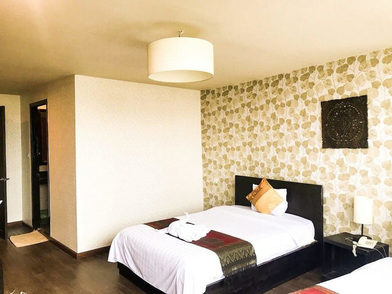 River Star Hotel