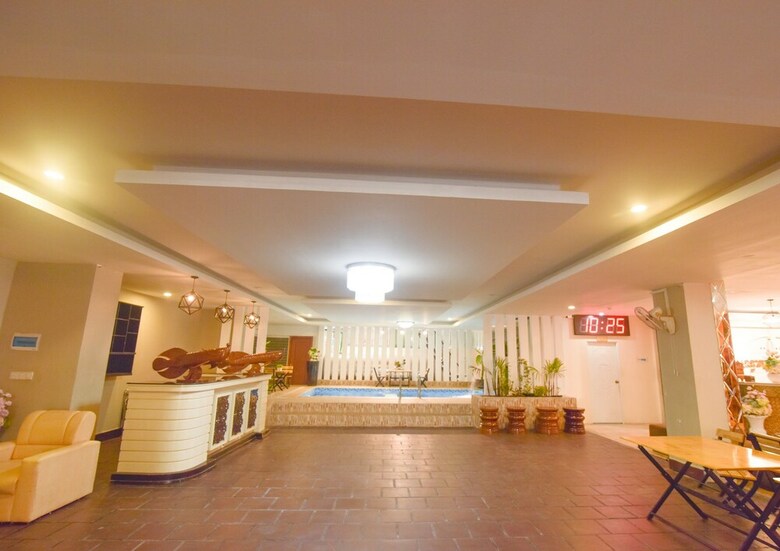 Leaph Sokhak Hotel