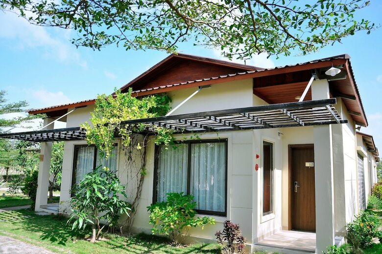 Hotel Bao Ninh Beach Resort