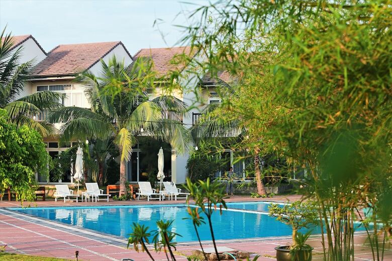 Hotel Bao Ninh Beach Resort
