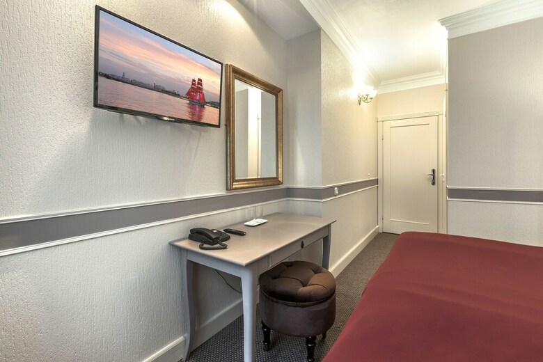 Hotel Amadeo By Friends