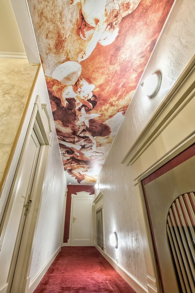 Hotel Amadeo By Friends