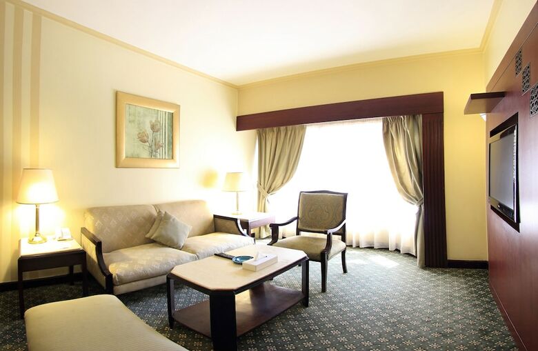 Hotel Pyramisa Downtown Residence