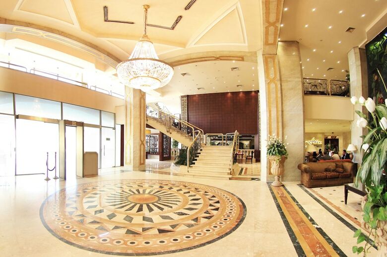 Hotel Pyramisa Downtown Residence
