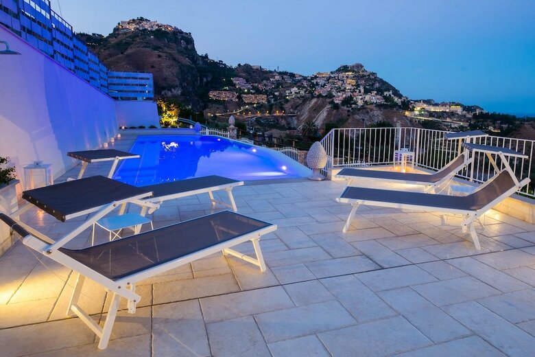 Hotel Sciccosa Guest House
