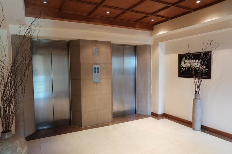 Hotel Green Mansion & Service Apartment