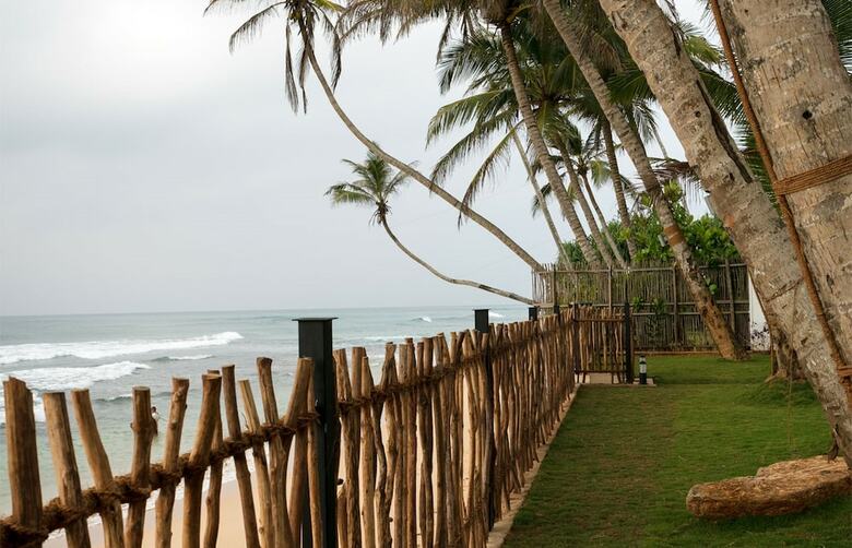 Hotel Kk Beach