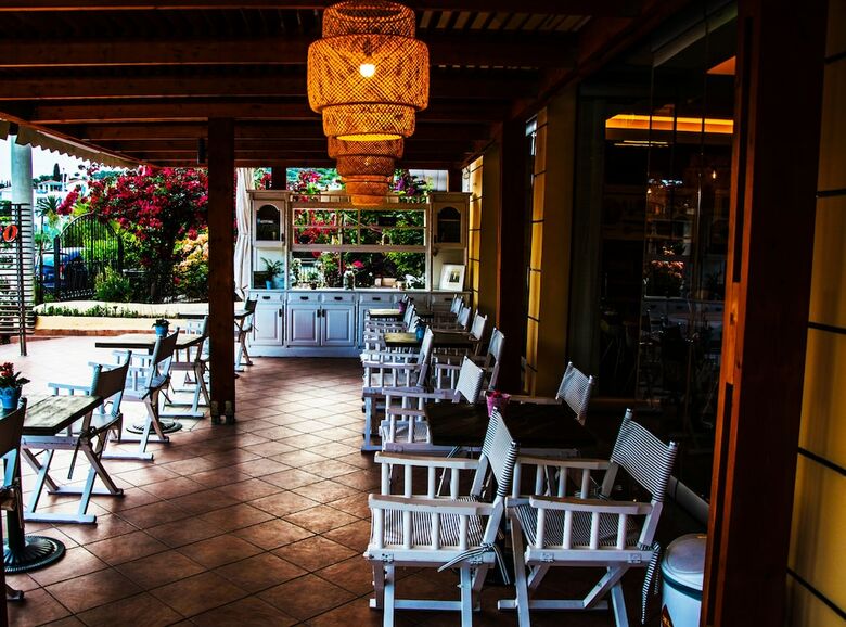 Theano Hotel