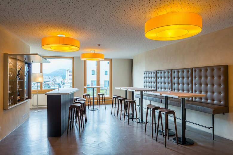 Hostal Youth Hostel St. Moritz
