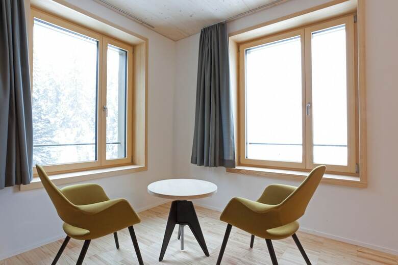 Hostal Youth Hostel St. Moritz